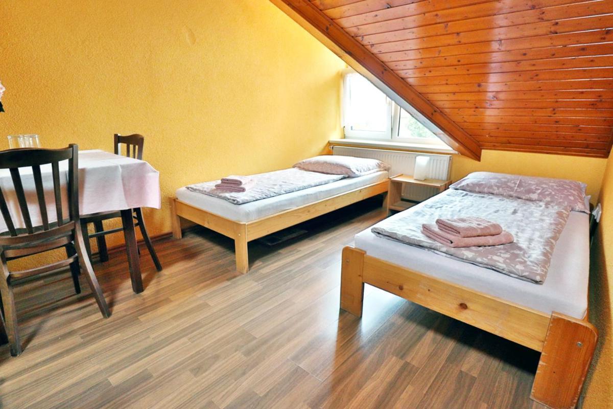 Bezmerovsky Dvur Kroměříž Exterior foto